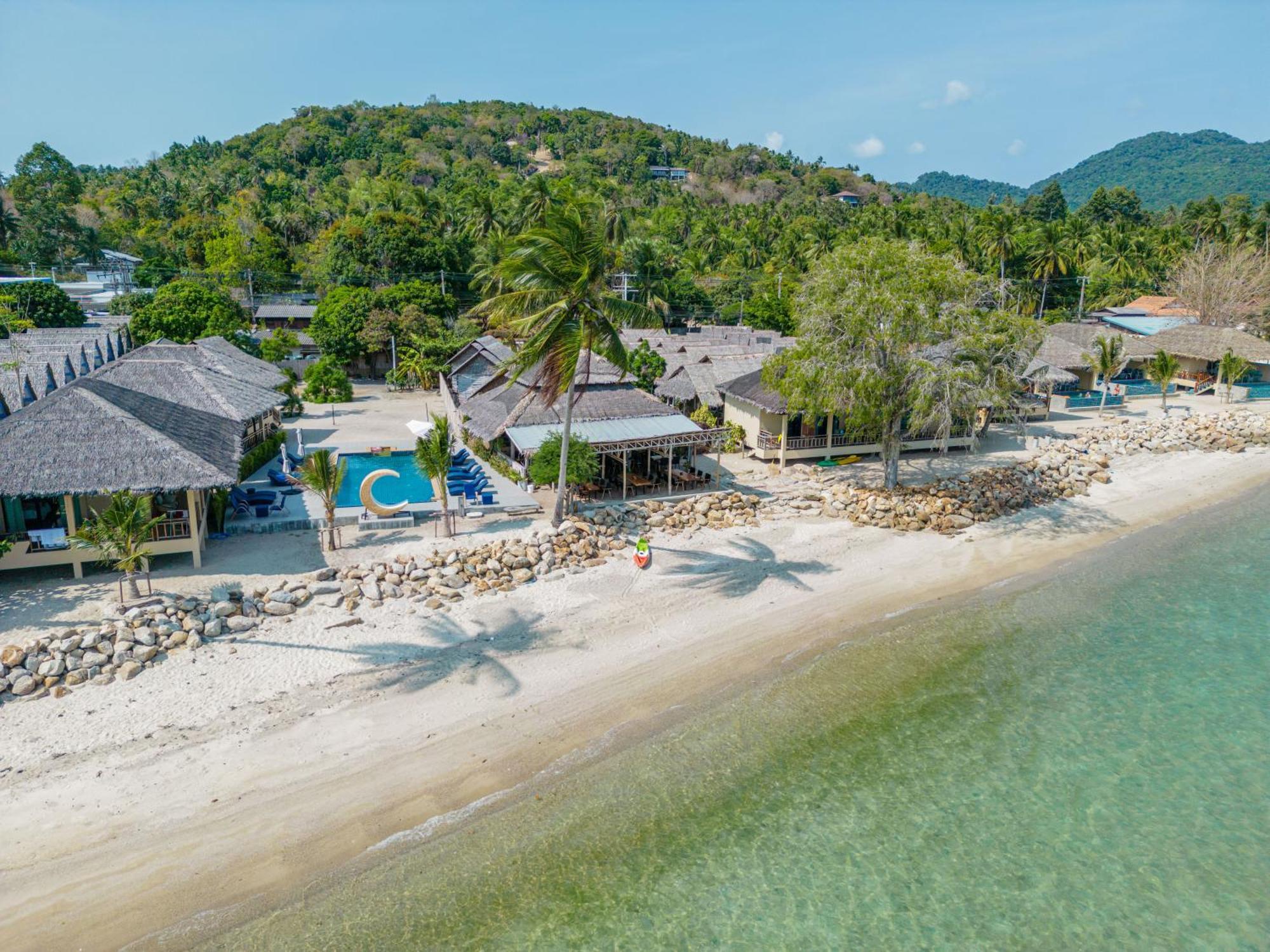 Absolute Beachfront Villas Baan Tai Exterior photo