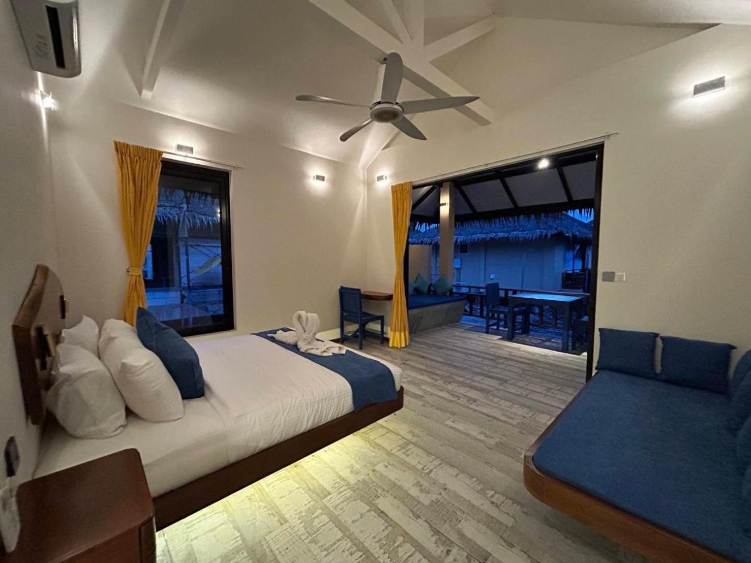 Absolute Beachfront Villas Baan Tai Exterior photo